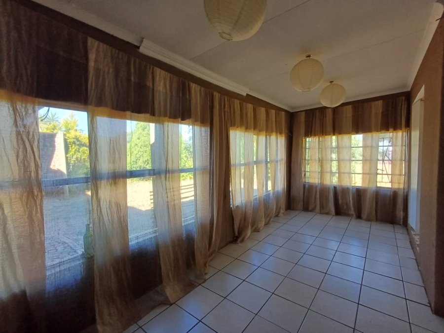 6 Bedroom Property for Sale in Randlespark North West